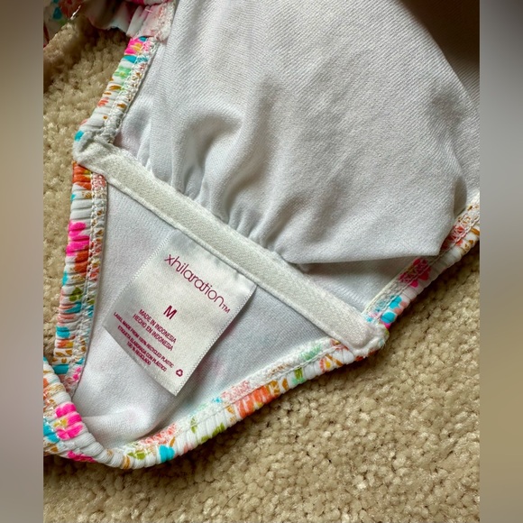 White Floral Bikini Top - Size: Medium - Picture 5 of 5